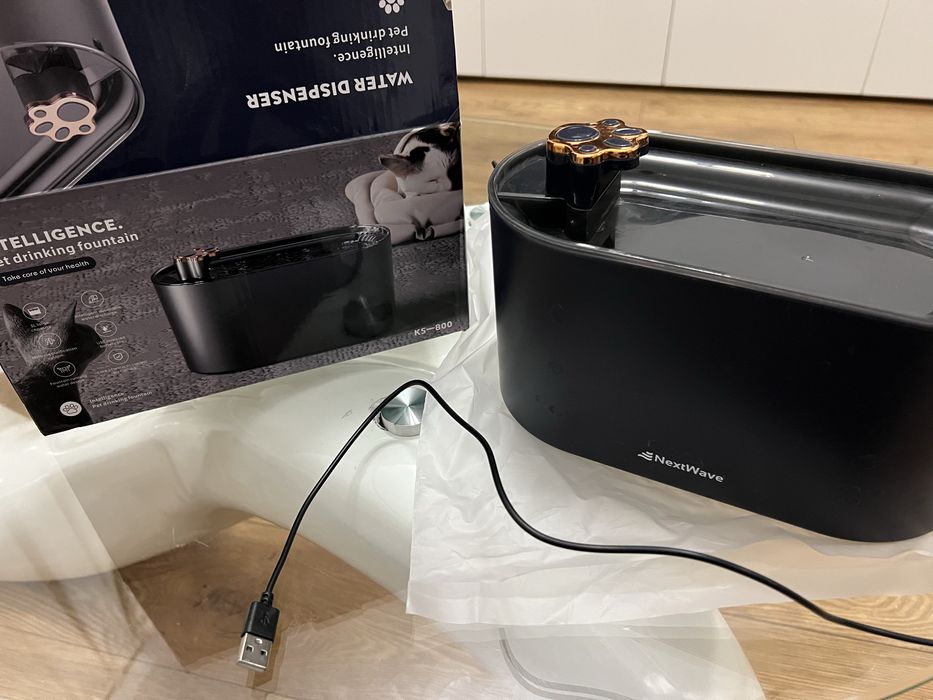 Dispenser apa pisici, pet drinking fountain