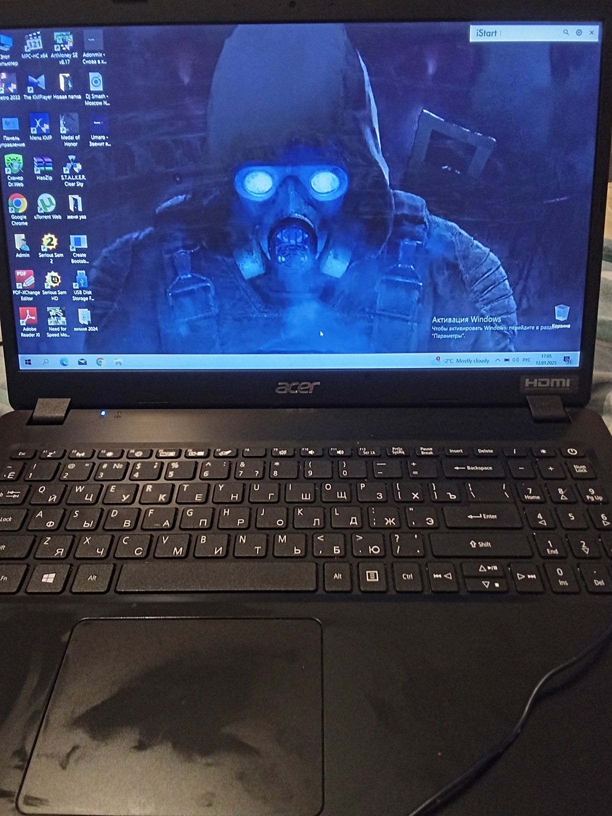Ноутбук почти как новый acer.