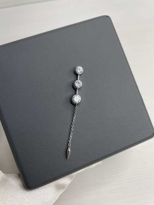 Кулон с муассанитами