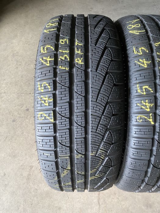 Anvelope iarna 245/45/18 Pirelli Sottozero 3 RFT 245 45 18 R18