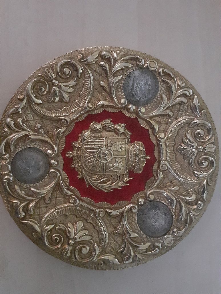 Blazon vechi spaniol din bronz