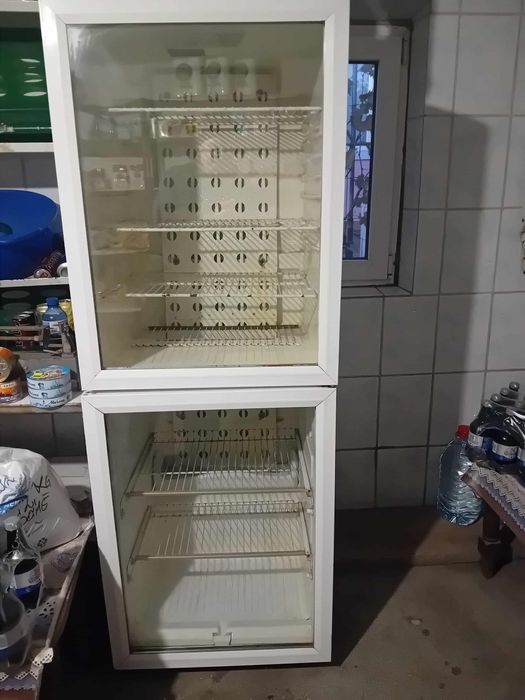 Vitrină frigorifică