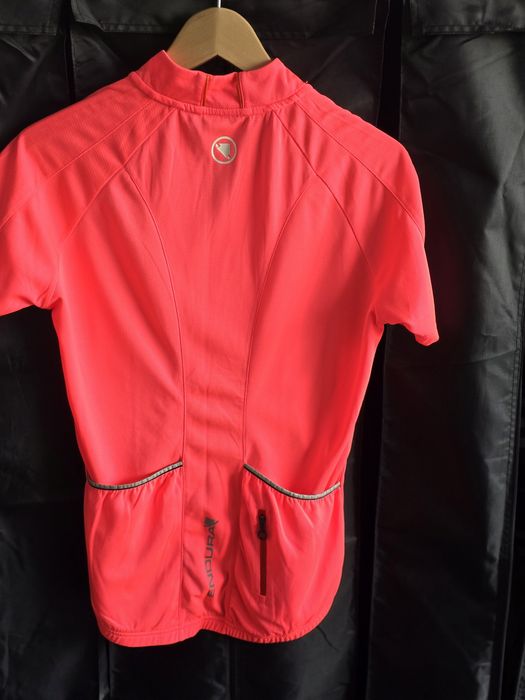 Tricou  Endura și pantaloni