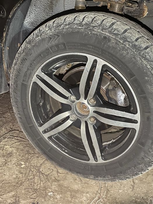 Продам титанка 4 шт комплект все сезонка R14 185/65