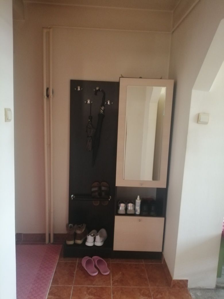 Vând apartament cu doua camere