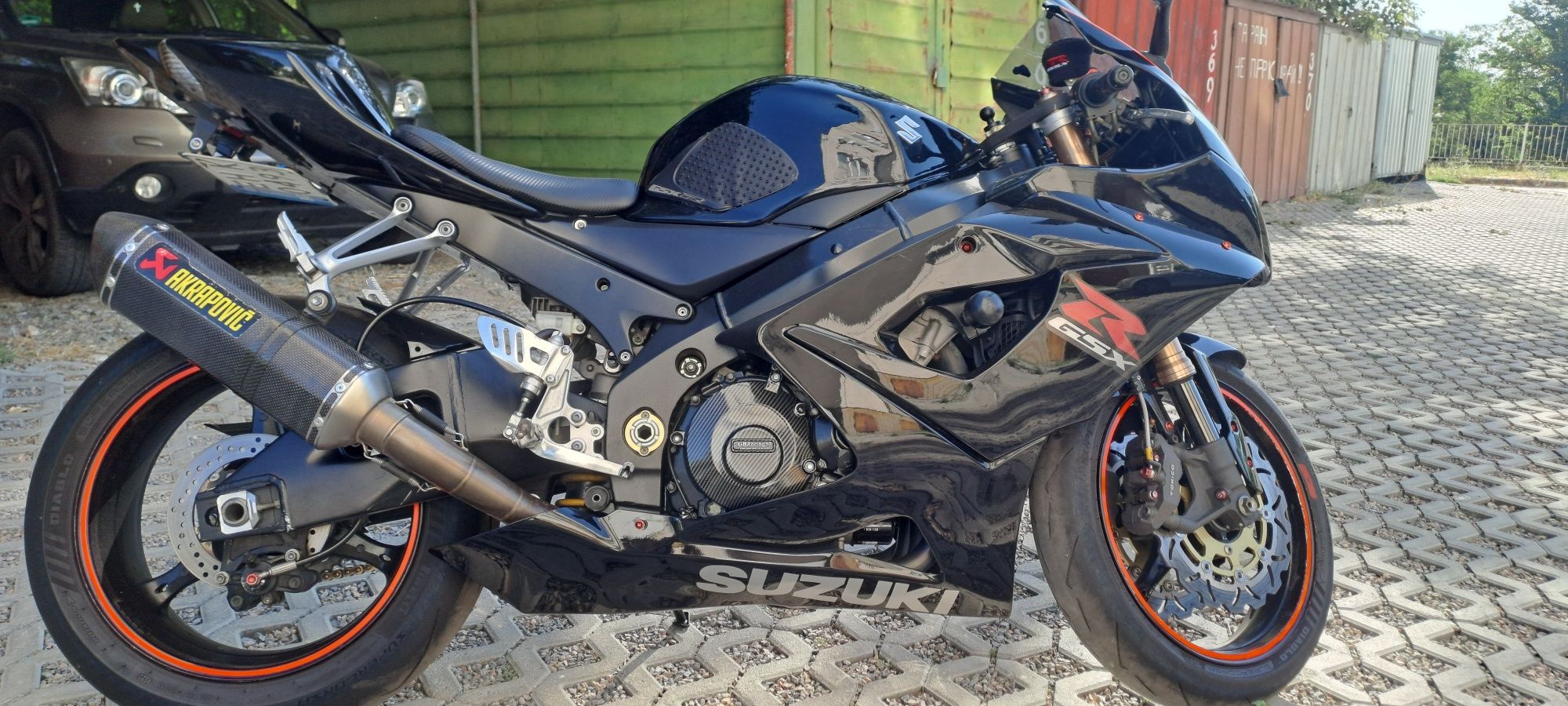 Продавам си мотора Suzuki gsxr 1000k5