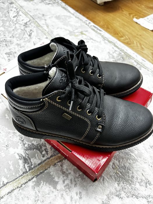 Продам мужские зимние сапоги