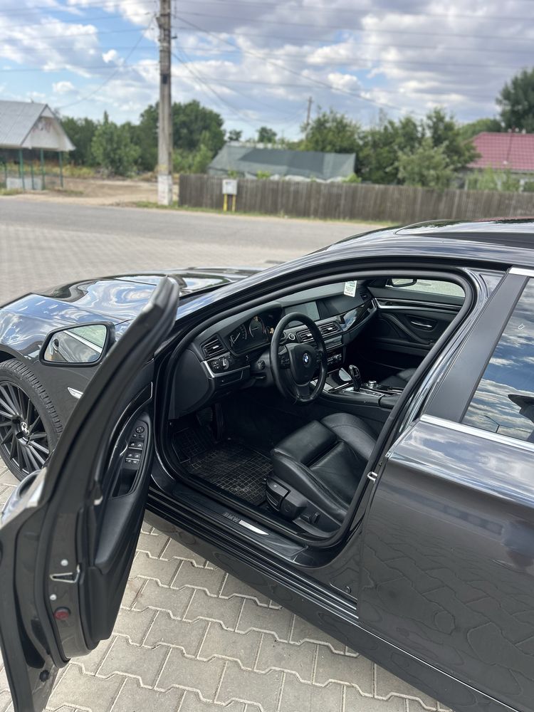 Vand BMW F10, pachet M,head up,trapa,DISTRIBUTIE SCHIMBATA
