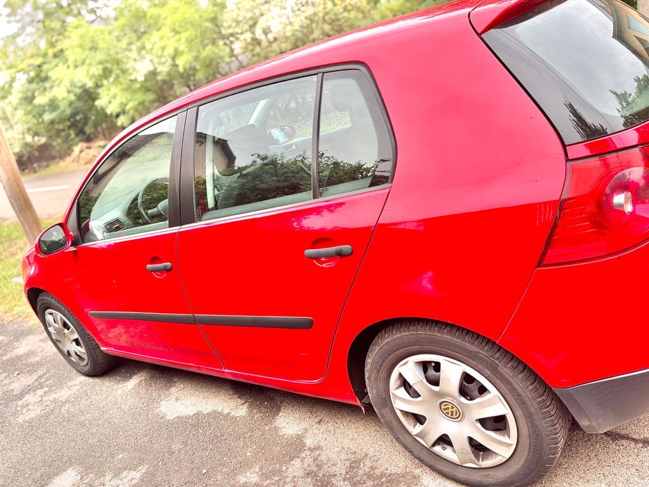 Vând VW Golf 5, benzină