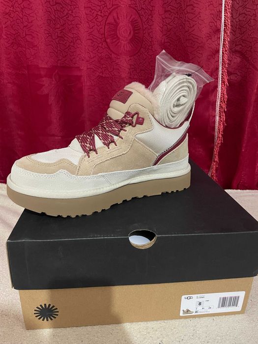 Ghete UGG Lowmel bej