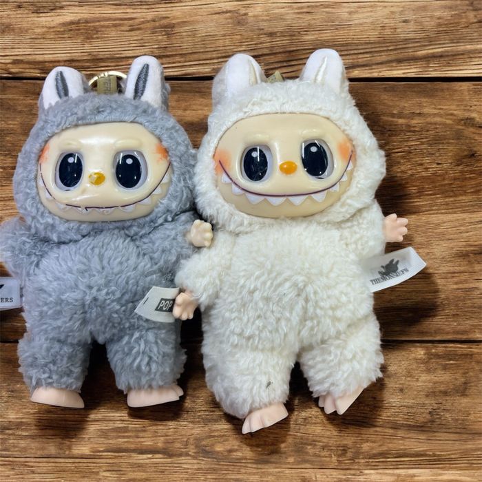 НАМАЛЕНИЕ Лабубу ключодържател, лабубу играчка, labubu