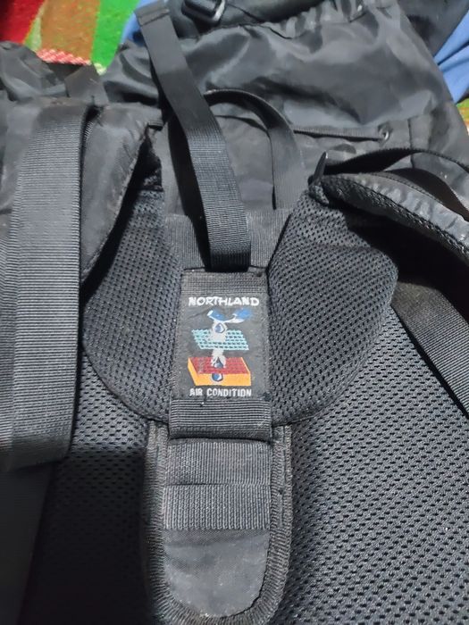 Продавам турестическа раница