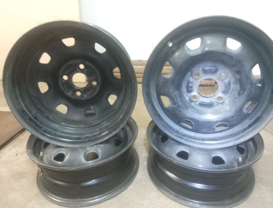 Продам диски r14 Мазда Хундай