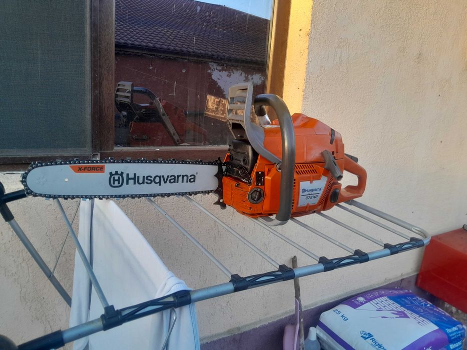 Vând drujbă husqvarna 372xp
