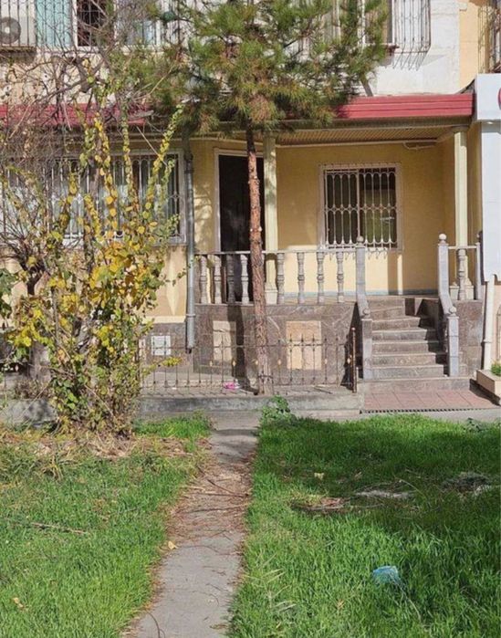 Аренда под офис Метро Дружба 70м2 С Мебелью! 1 этаж 1 линия