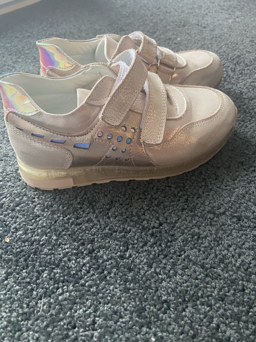 Adidasi fete Benvenuti marimea 29