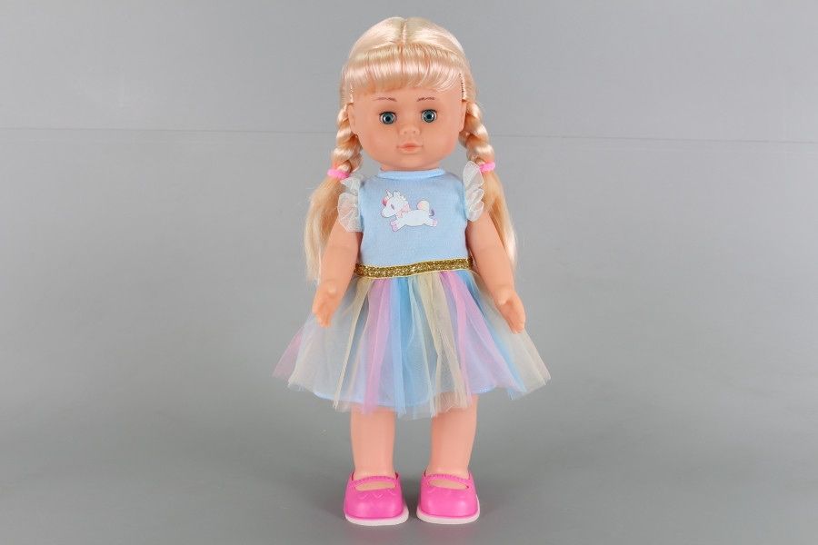 Ходеща и музикална кукла