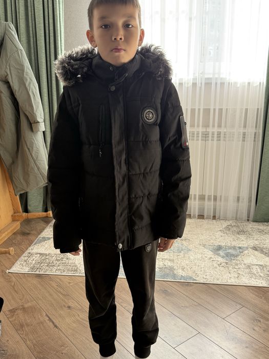 Для мальчик куртка продаю