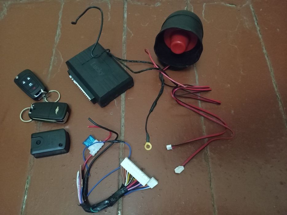 Автосигнализация сотилади китайский