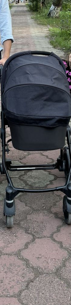 Продам каляску в хорошем состояние с доставкой на дом
