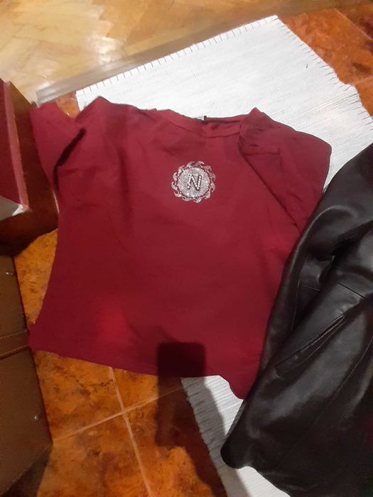 Geacă de piele și  bluză mărime XL