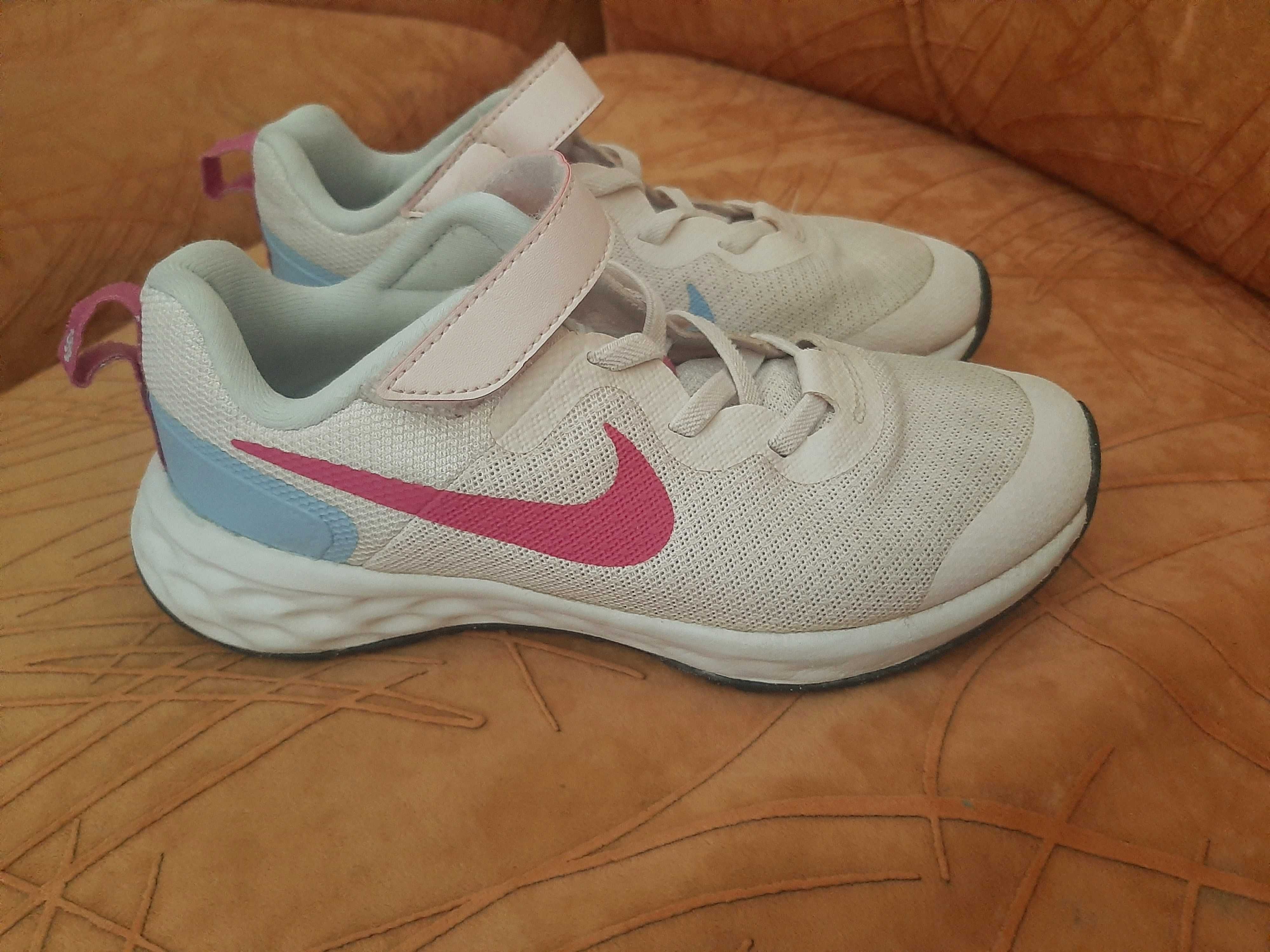 Маратонки Nike размер 32