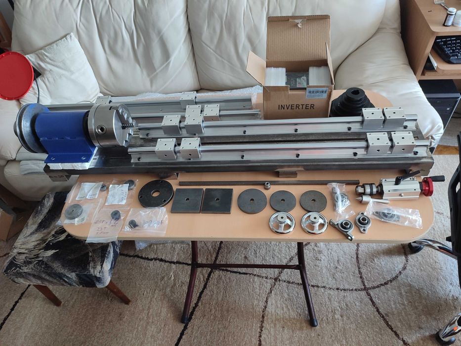 Продавам части за направа на струг