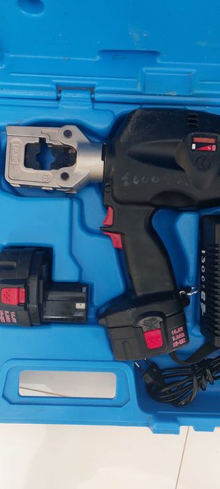 Presa conectorii electrici