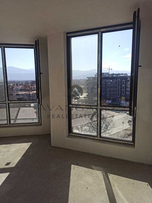 Продава се Двустаен апартамент в Пловдив, Христо Смирненски - 74 кв.м за 1723 €/кв.м - Снимка #1