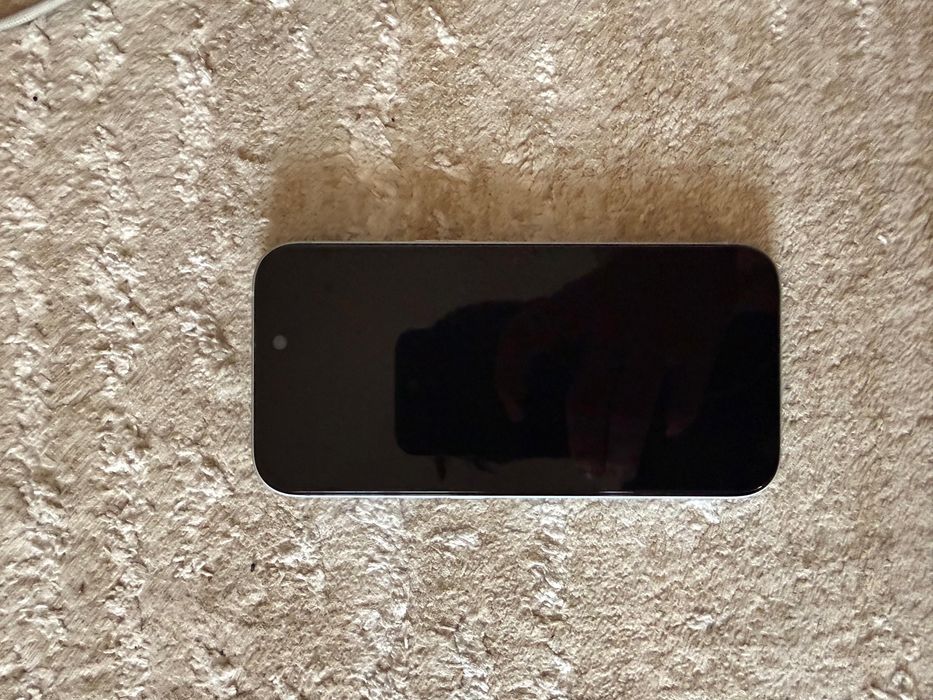 IPhone 15 продается