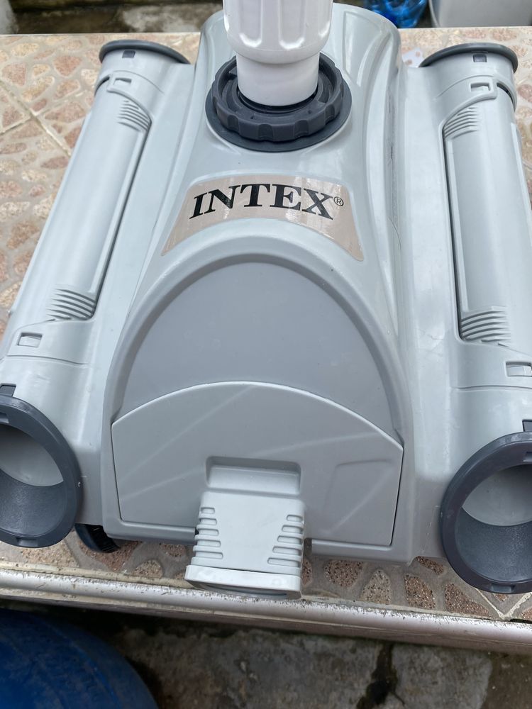 Intex Auto Pool Cleaner прахосмукачка робот за басейн