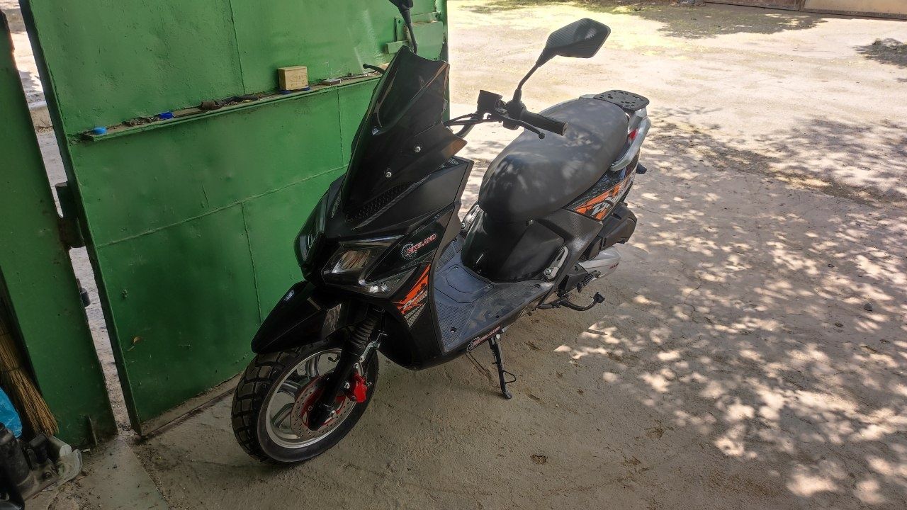 Скутер BIKELAND BWS-2023