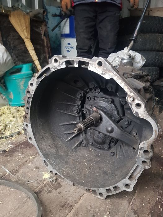 Тойота Land Cruizer 100