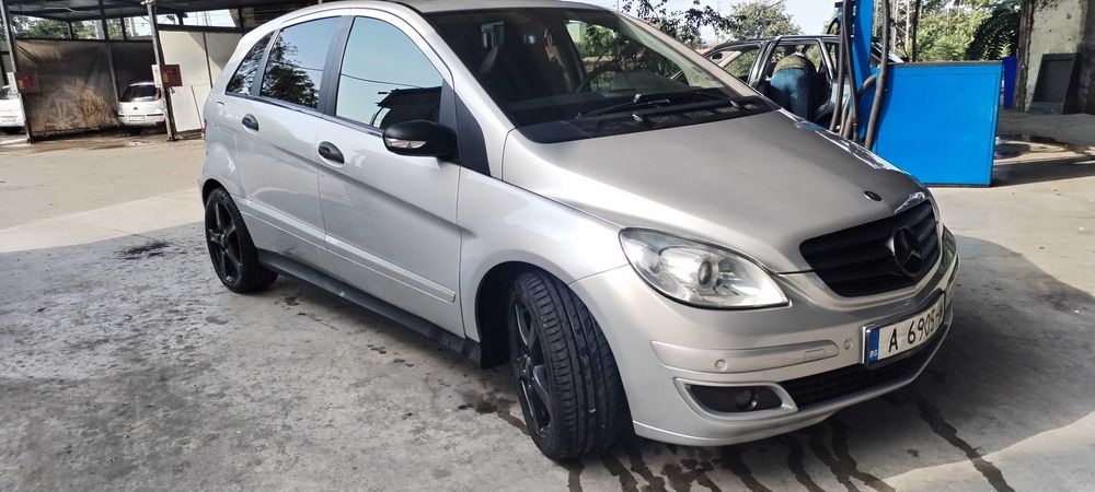 Мерцедес b200 limuzine