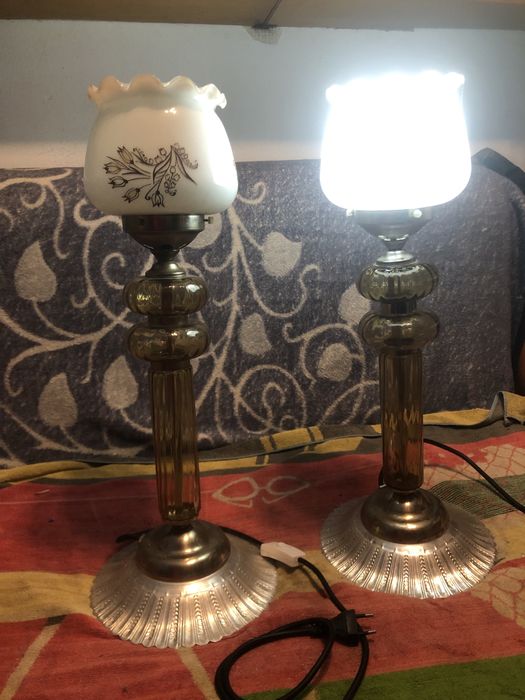 Lampi de masa cu sticla  si metal