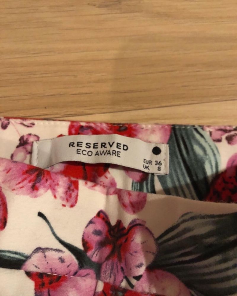 Pantaloni Reserved