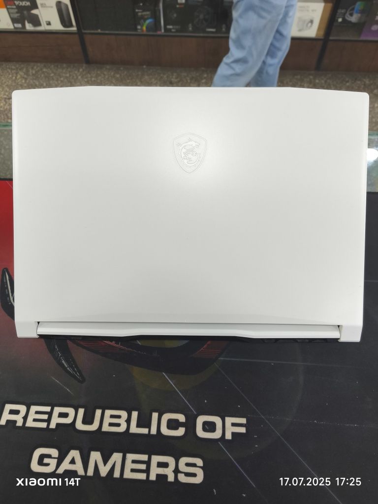 MSI Sword 15 (i7-11800H/8/512/RTX3050TI)