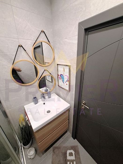 Дава се под наем Двустаен апартамент в Варна, Левски - 67 кв.м за 562 € - Снимка #7