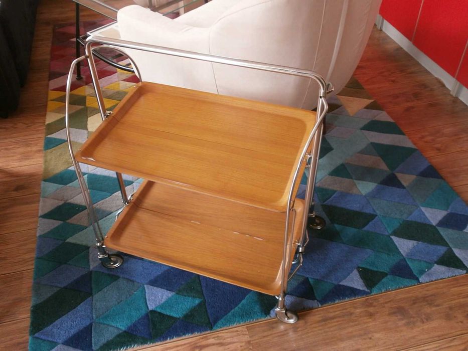 Помощна Маса за Сервиране на Колелца 60/40см от СССР Сгъваема