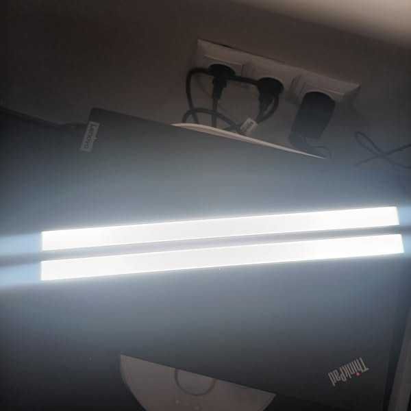 НОВА! Двойна LED лампа за бюро, 24W, 25 режима, дистанционно, щипка