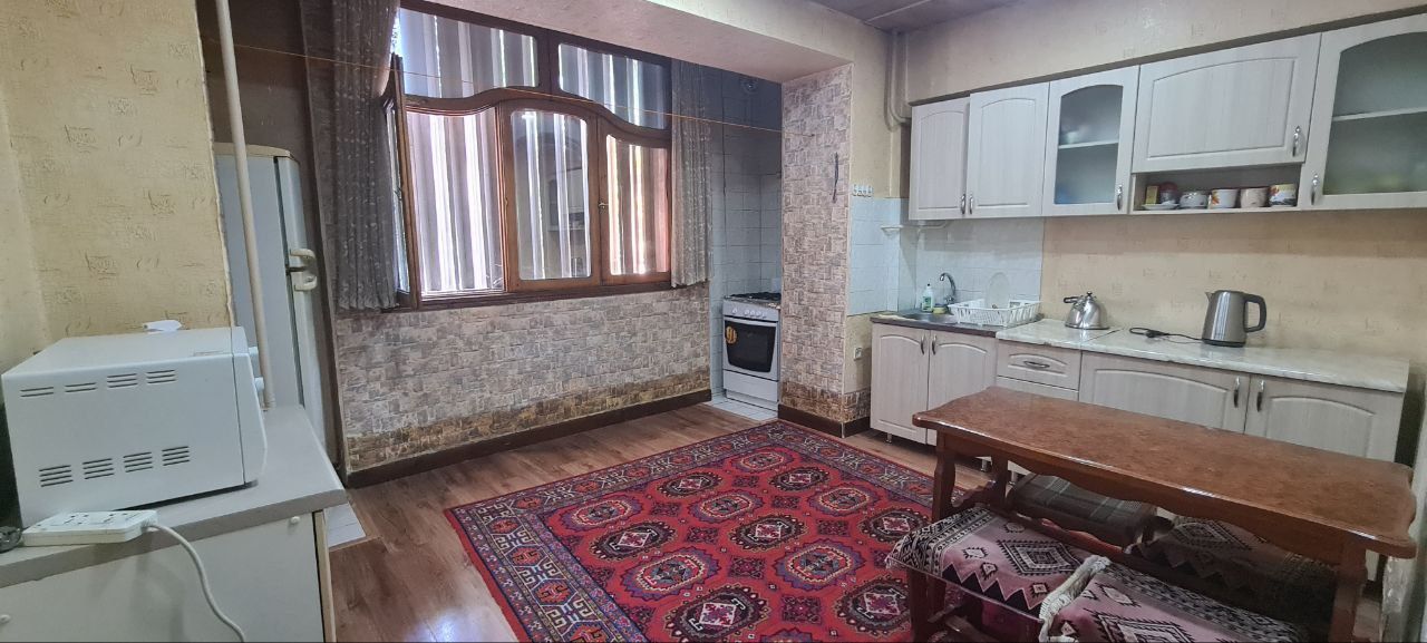 Сдается 2х комн.кв. возле ЦУМа