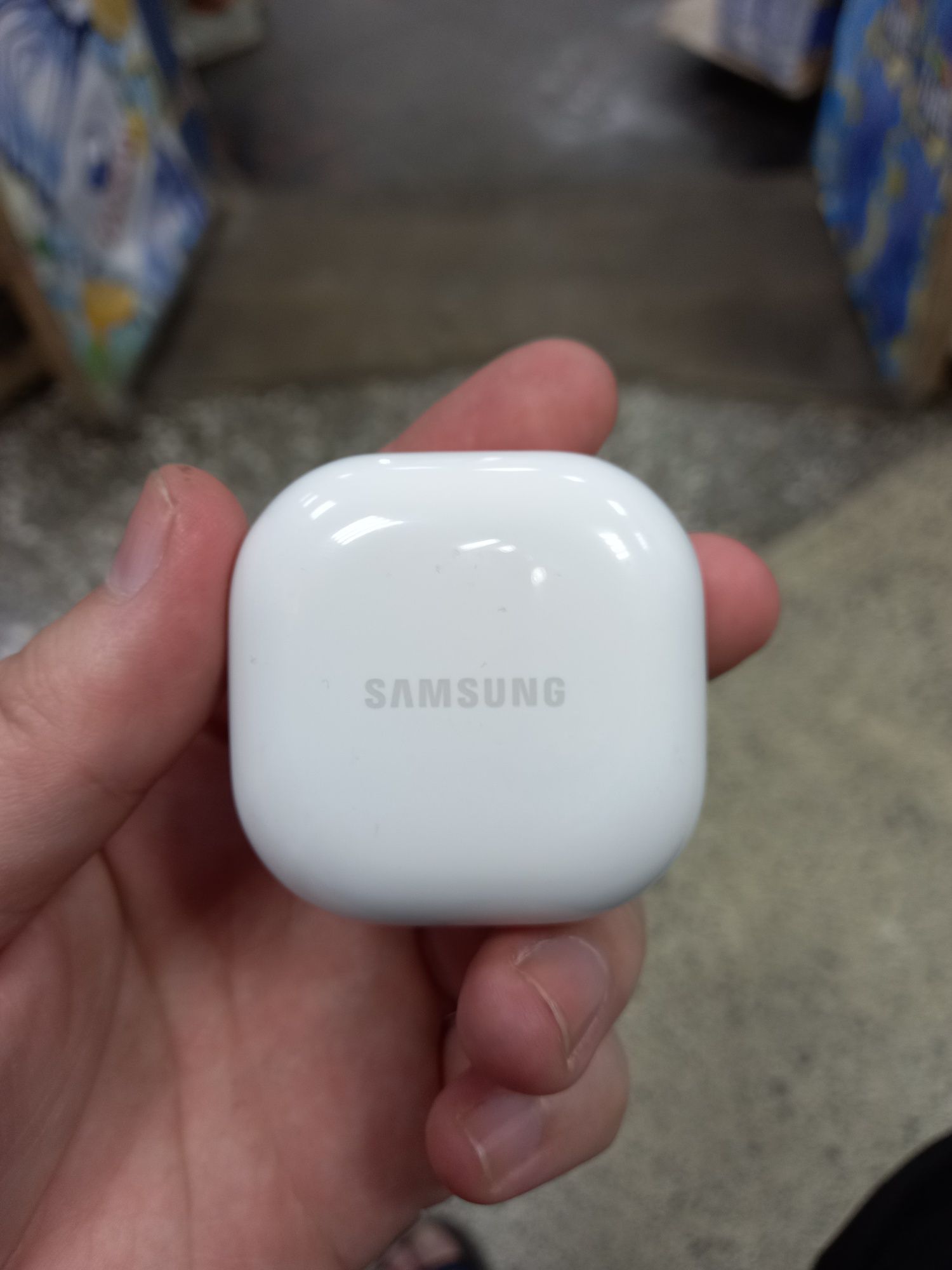 Продам наушники Samsung Galaxy Buds 2