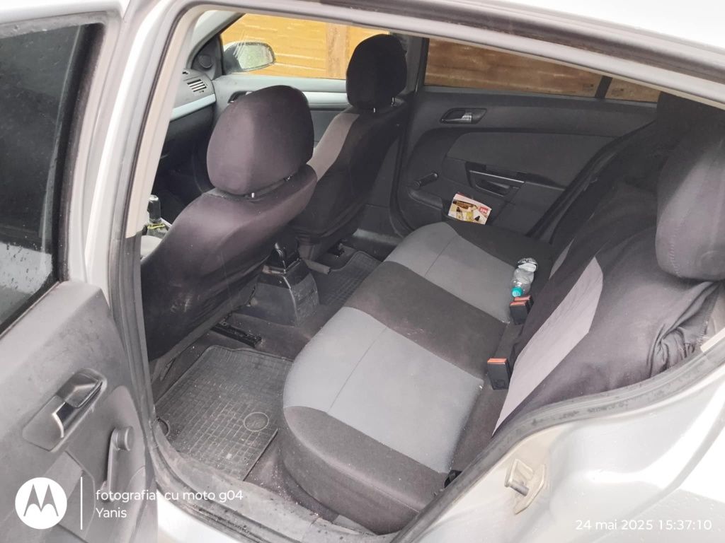 Vand Opel Astra.