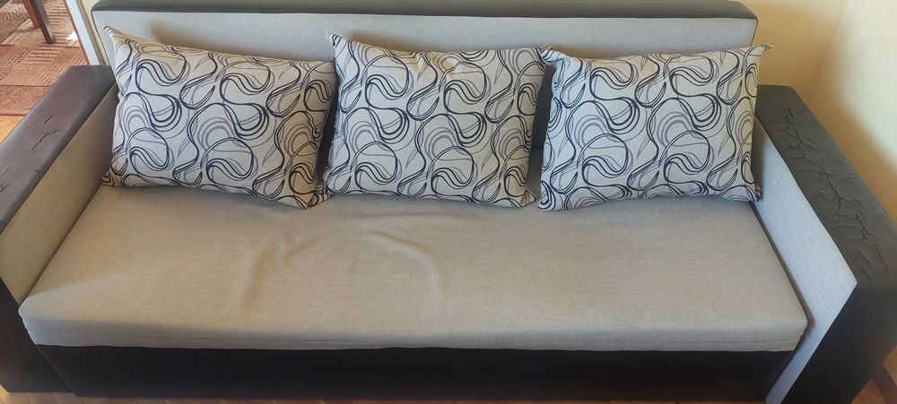 Диван с функция за сън