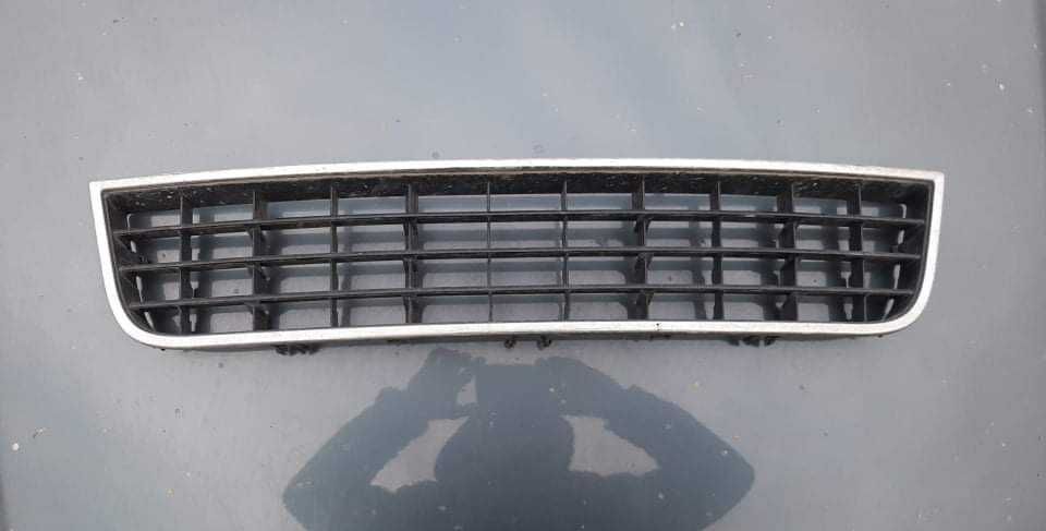 Хромирана решетка за ауди А4