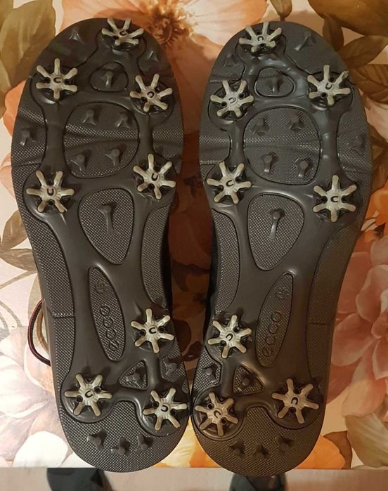 Продавам специализирани обувки за голф ECCO HYDROMAX