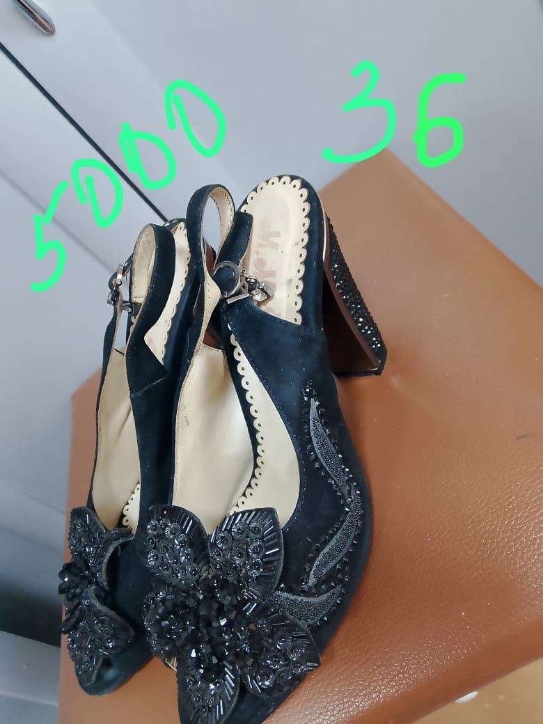 Продам женскую обувь