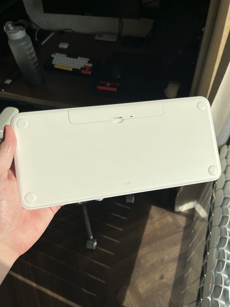 Клавиатура Logitech K380 в отличном состоянии