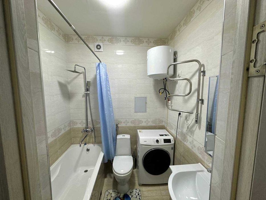 СРОЧНО продаётся 2 комнатная квартира Яшнабадский Район Azia house