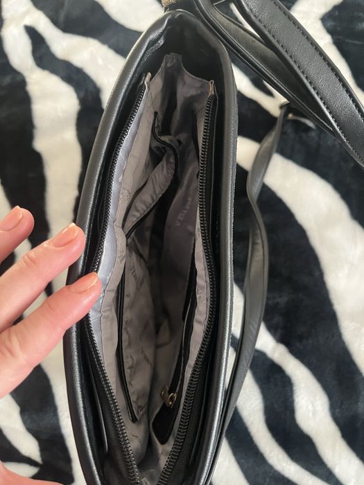 Geanta neagra piele, marime medie